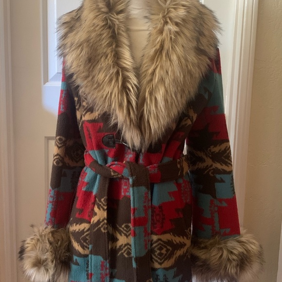 Jacket - Picture 1 of 6